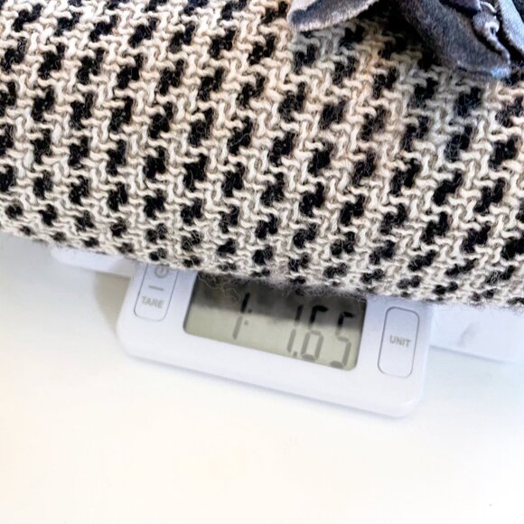 Moschino Floral Appliqué Beige Tweed Chain Hem Skirt, Size 12 - Picture 6 of 6